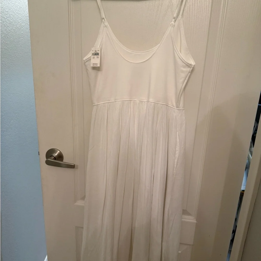 Arie - At the Barre Midi Dress - Picture 6 of 6